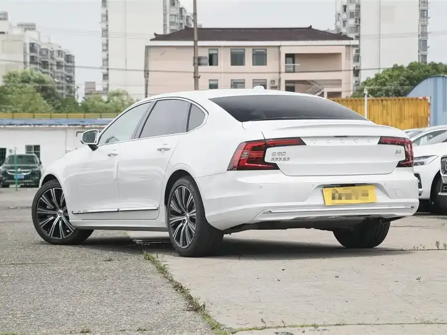 Volvo S90 — фото 5