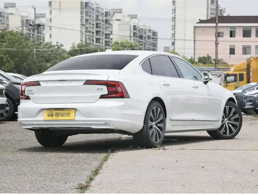 Volvo S90 — фото 7