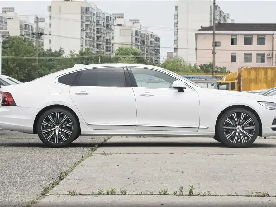 Volvo S90 — фото 8