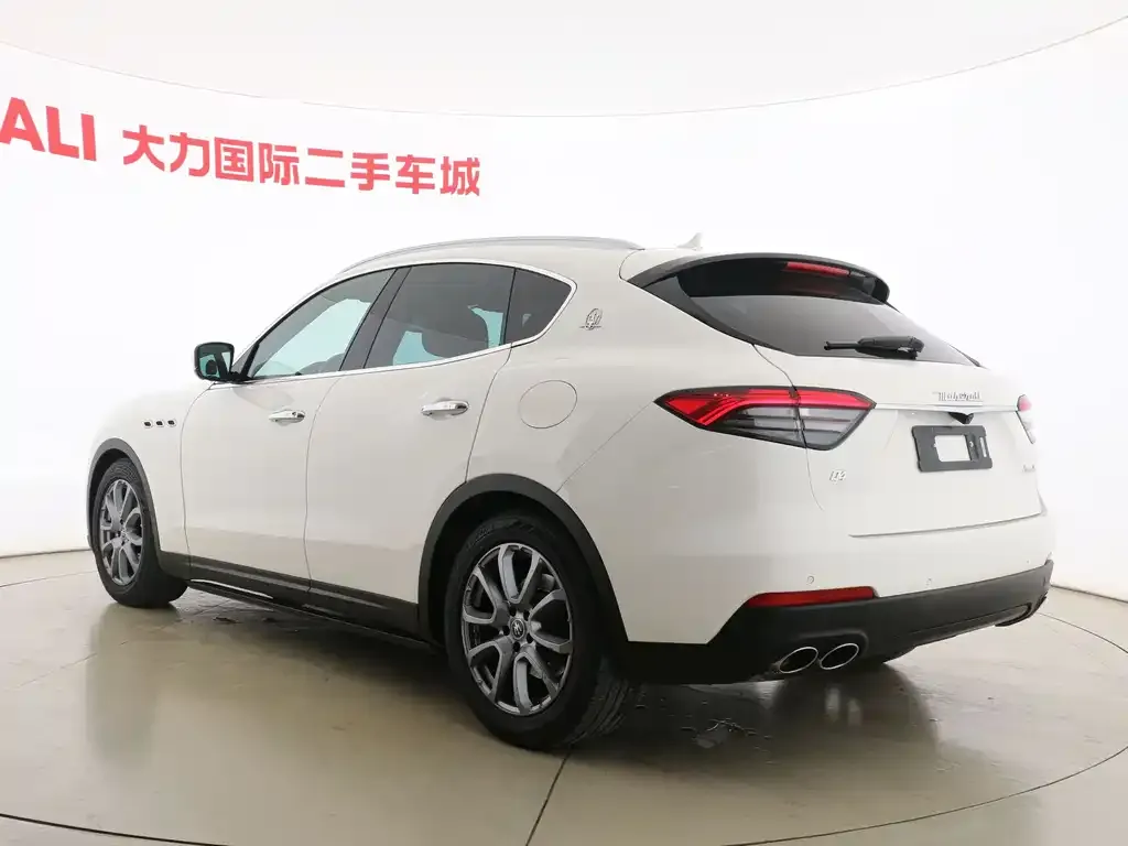 Maserati Levante — фото 8