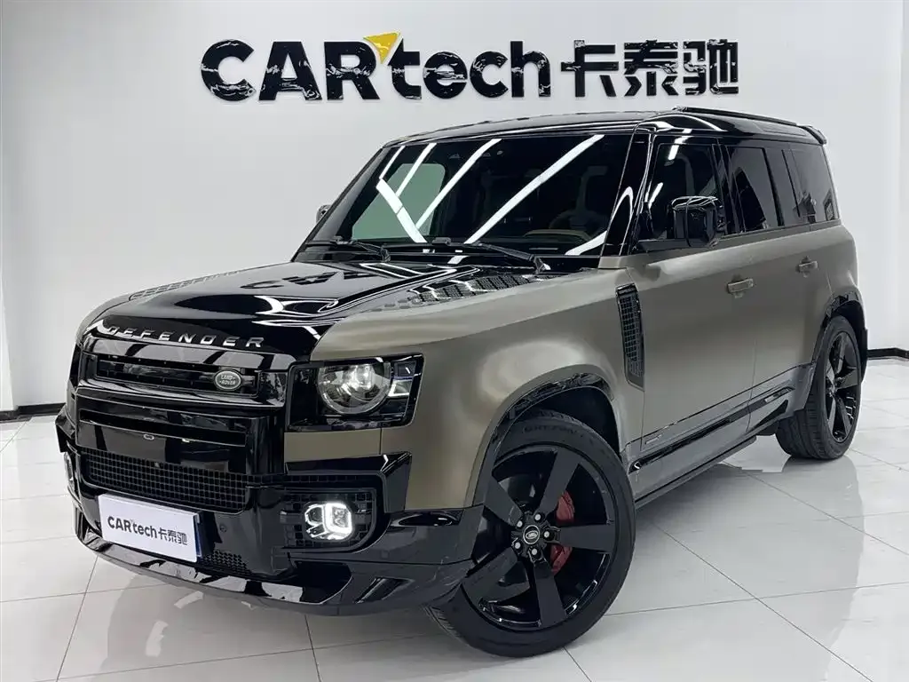 Land Rover Defender — фото 1