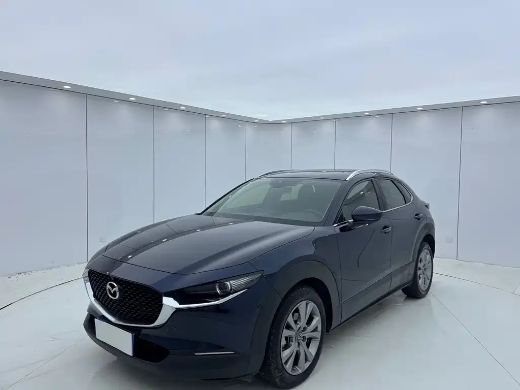Mazda CX-30 — фото 1