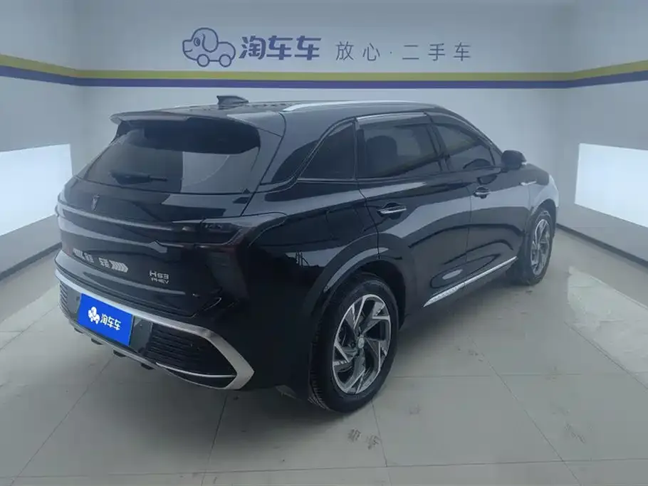 Hongqi HS3 PHEV — фото 2