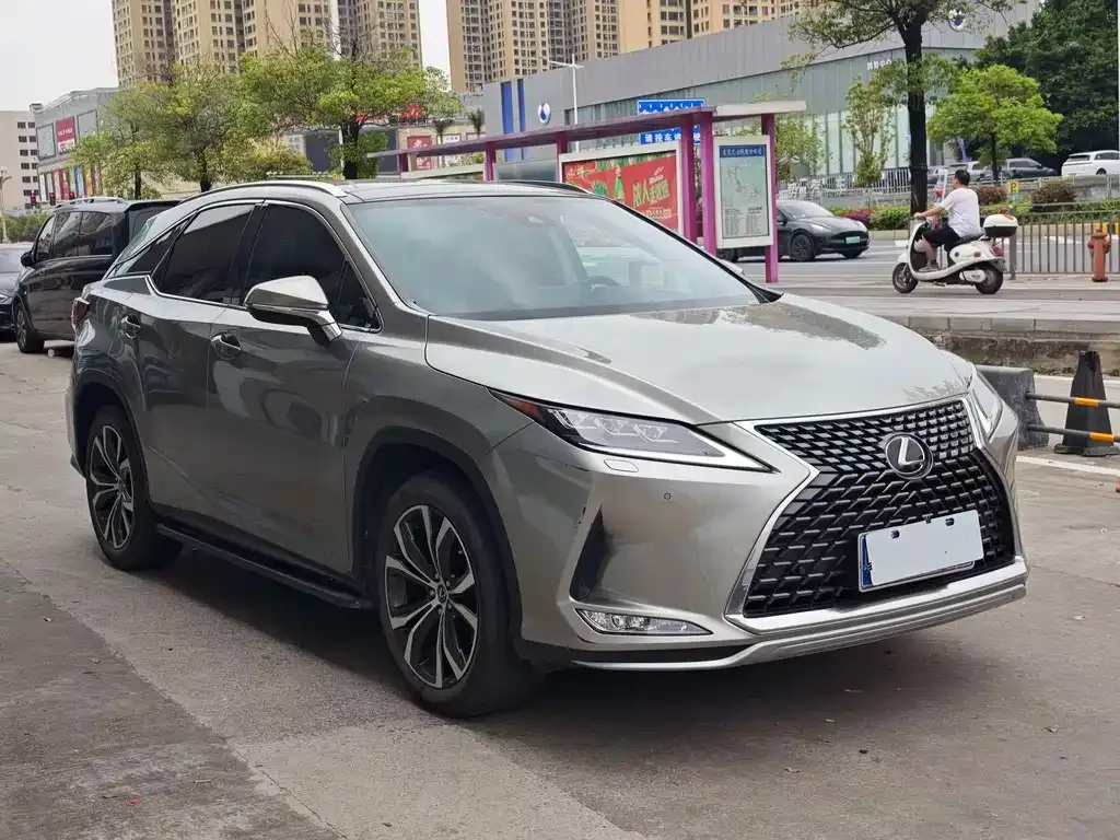Lexus RX — фото 9