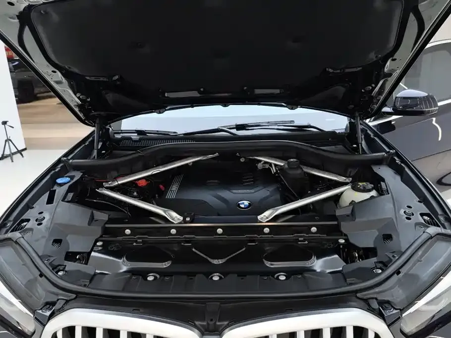 BMW X6 — фото 9