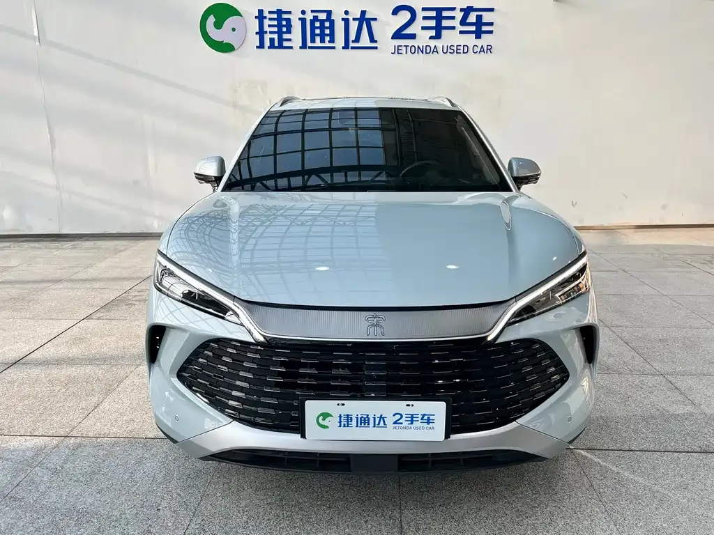 BYD L DM-i — фото 8