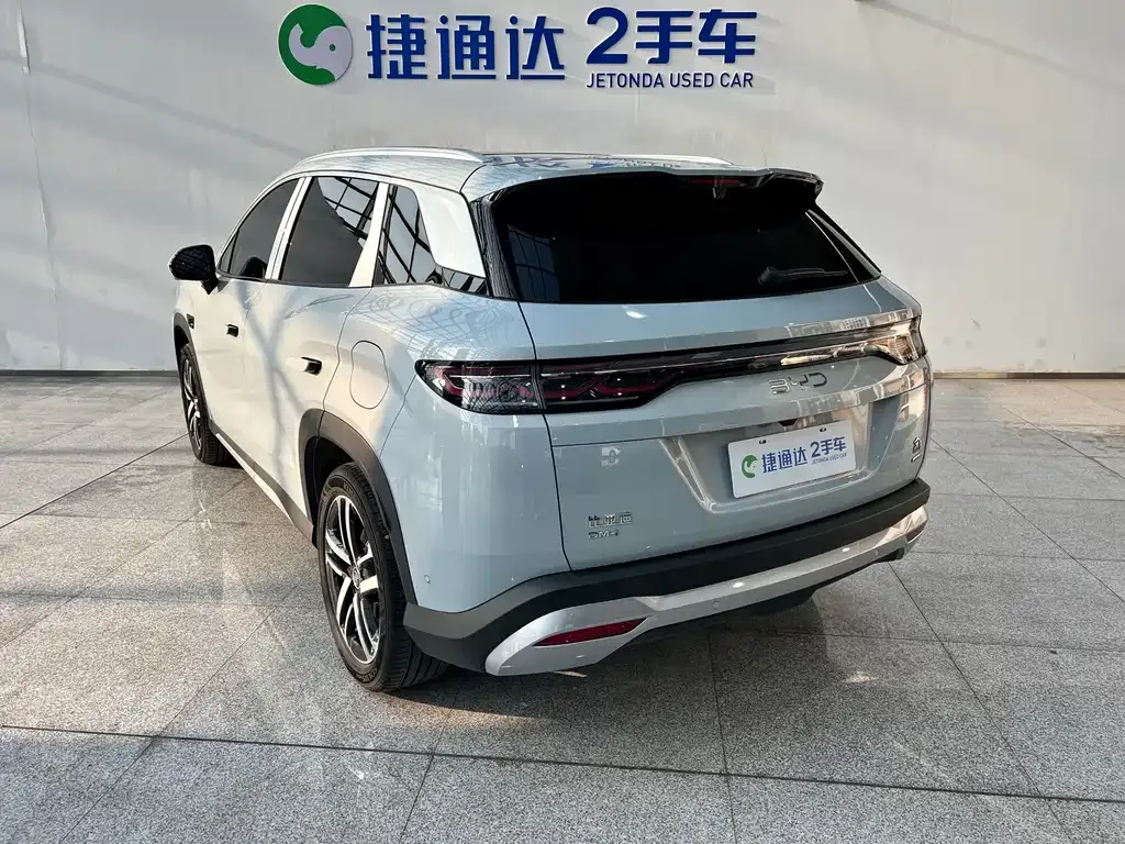 BYD L DM-i — фото 7