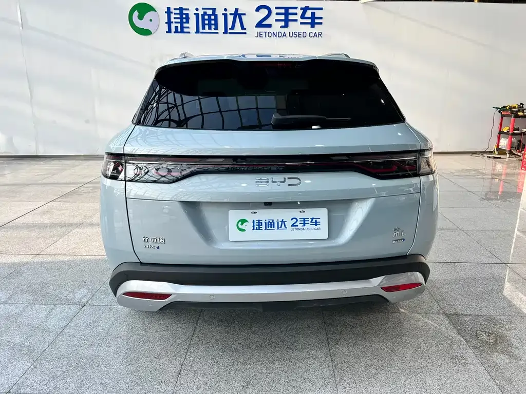 BYD L DM-i — фото 6