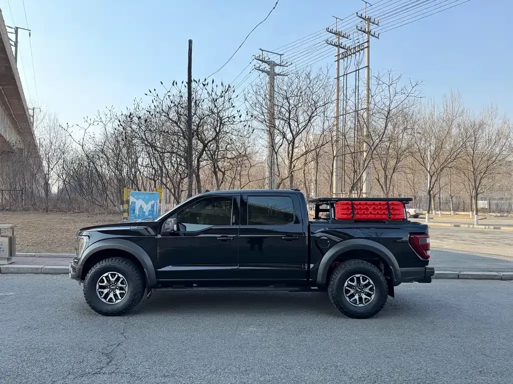 Ford F-150 Raptor — фото 9