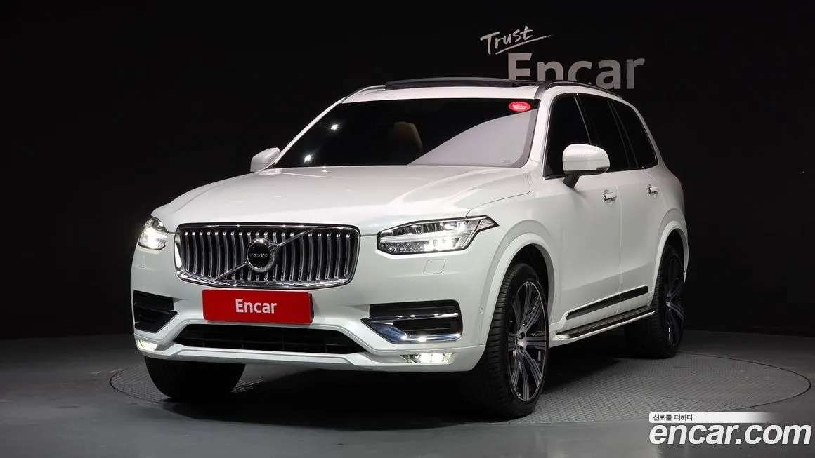 Volvo XC90 — фото 1