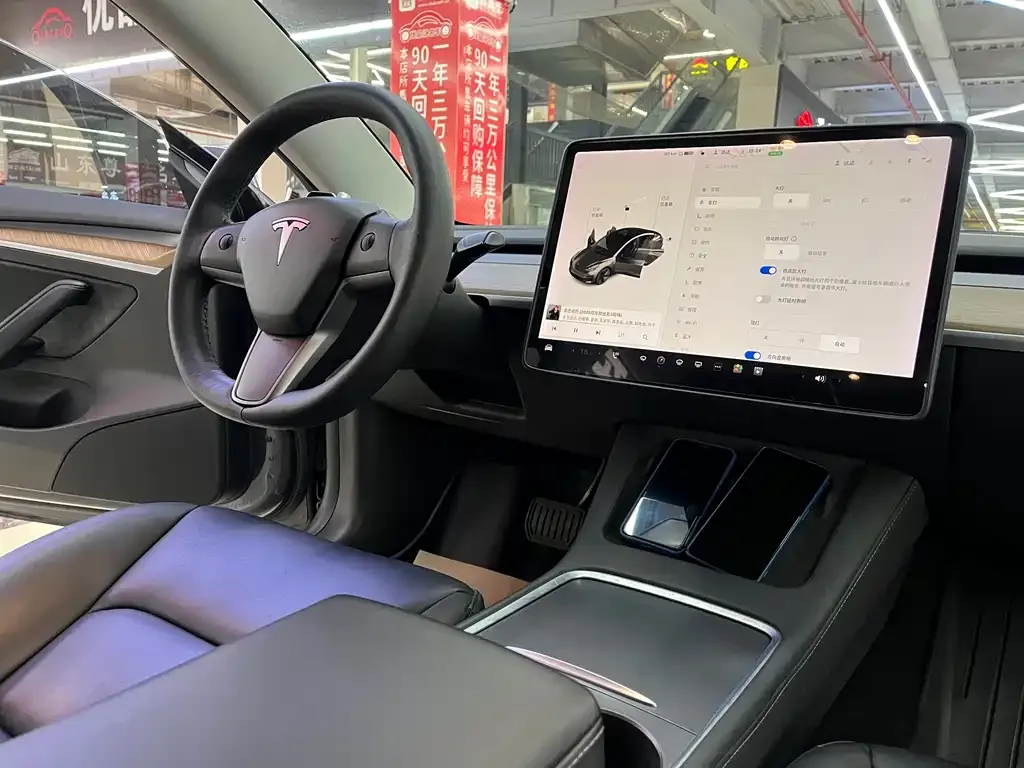 Tesla Model 3 — фото 2