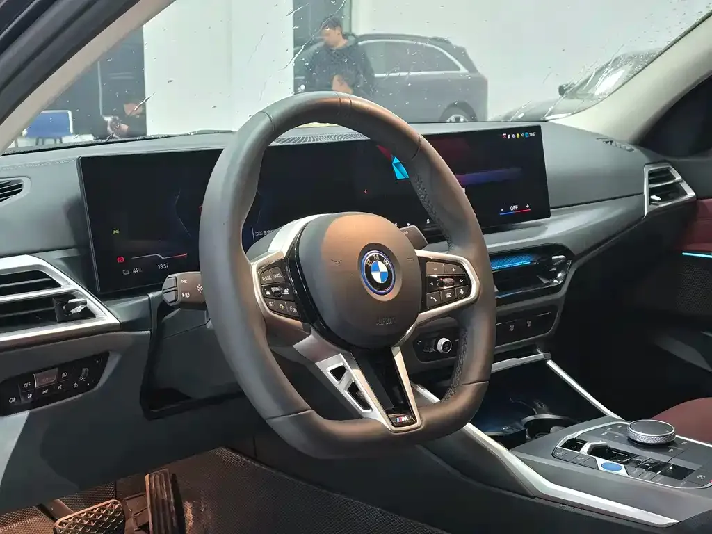 BMW i3 — фото 9