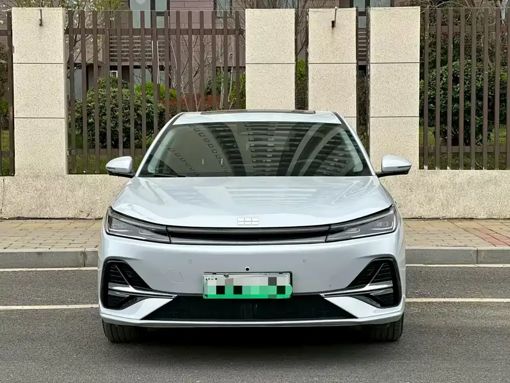 Geely Galaxy A7 — фото 9