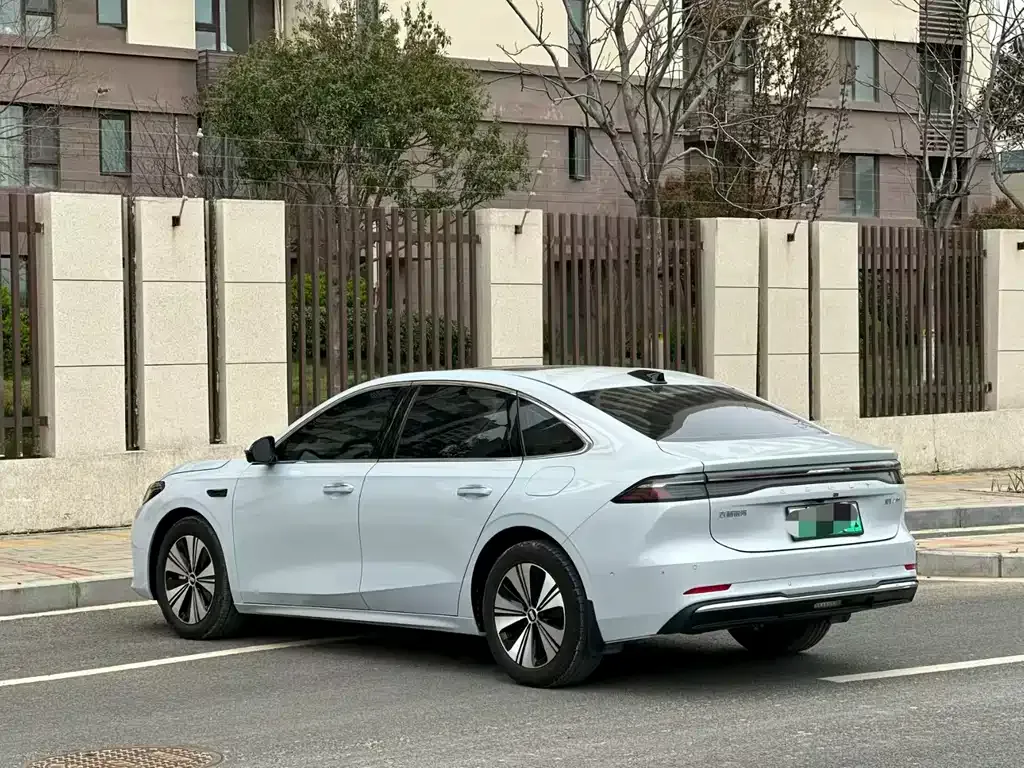 Geely Galaxy A7 — фото 7