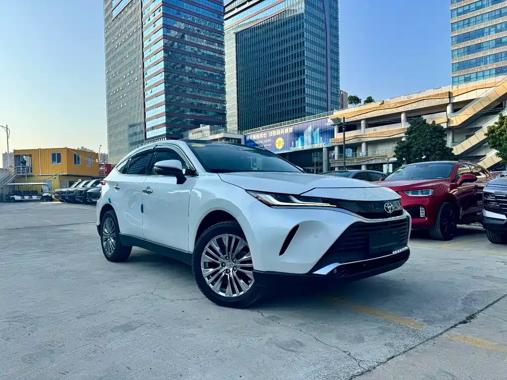 Toyota Harrier — фото 3