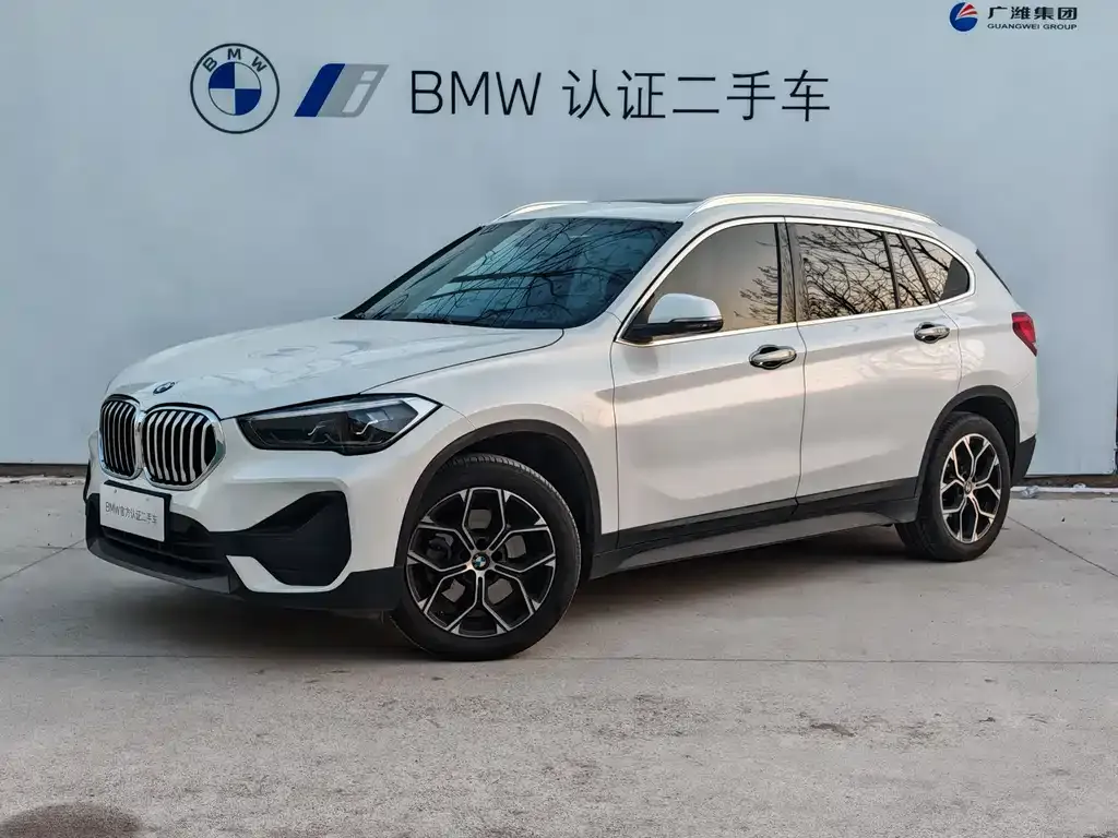 BMW X1 — фото 1