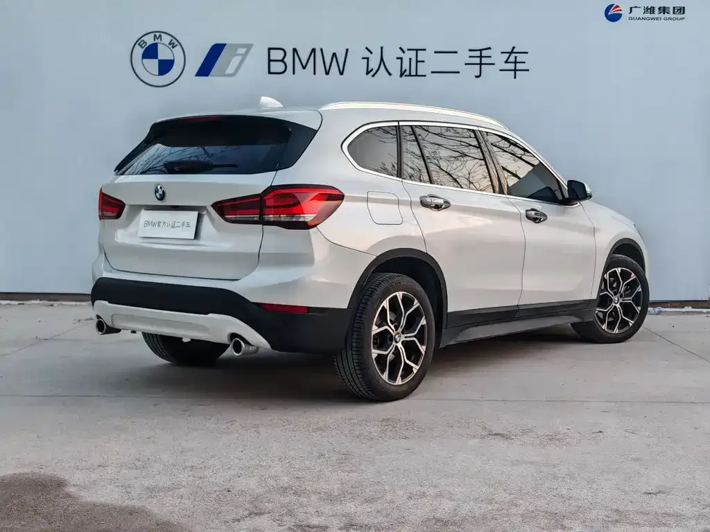 BMW X1 — фото 9