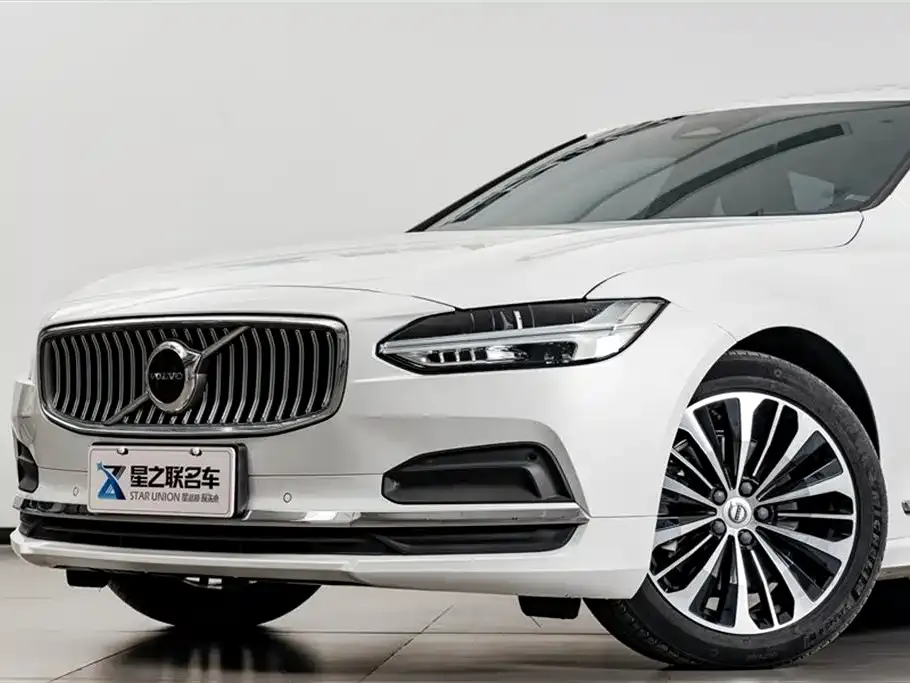 Volvo S90 — фото 9