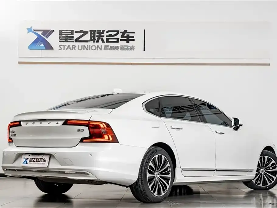 Volvo S90 — фото 7