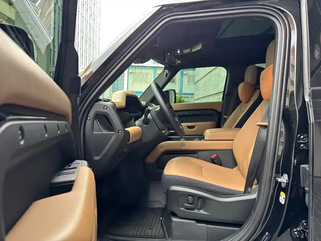Land Rover Defender — фото 6