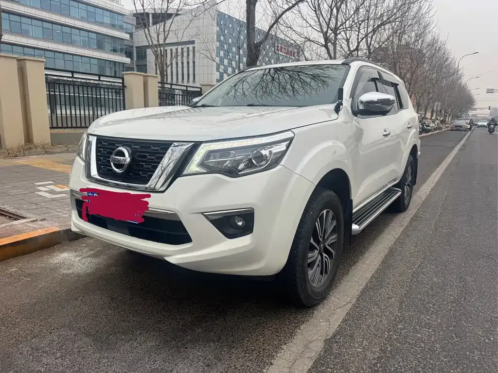 Nissan Terra — фото 1