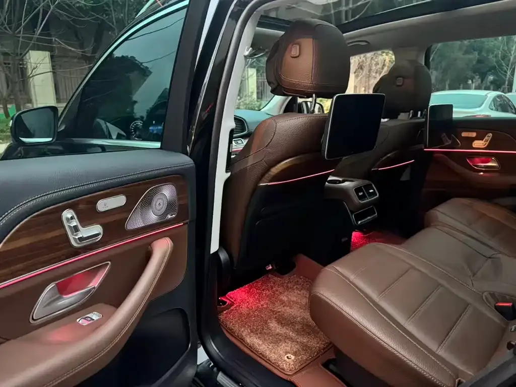 Mercedes-Benz GLS — фото 4