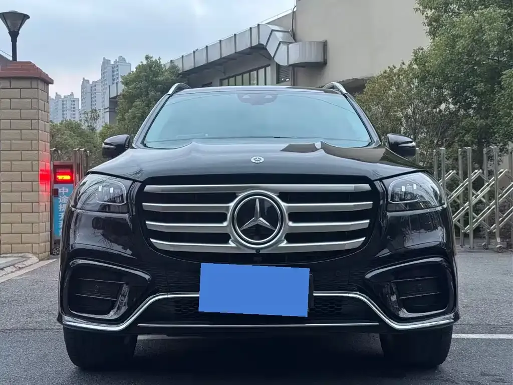 Mercedes-Benz GLS — фото 6