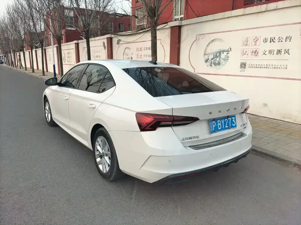 Skoda Octavia — фото 3