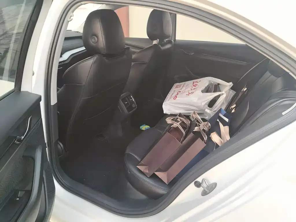 Skoda Octavia — фото 5