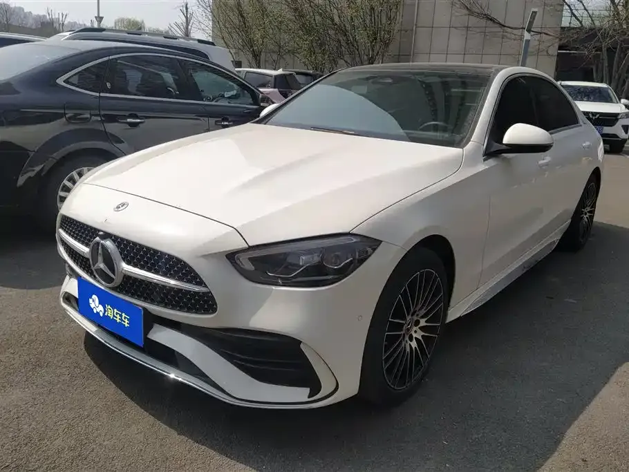 Mercedes-Benz C-Class — фото 1