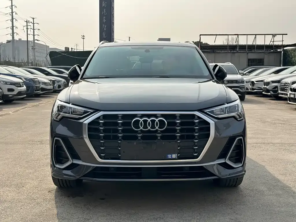 Audi Q3 — фото 6