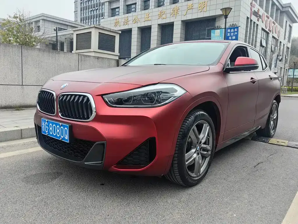 BMW X2 — фото 1