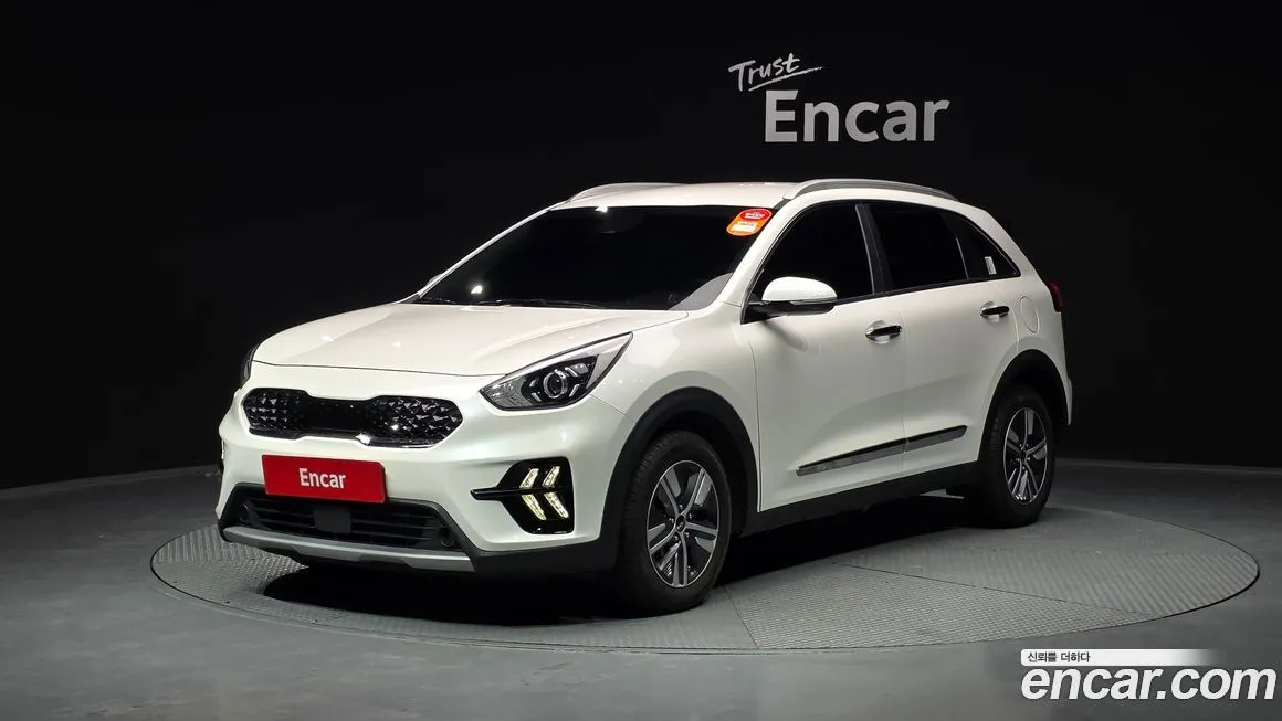 Kia Niro — фото 1