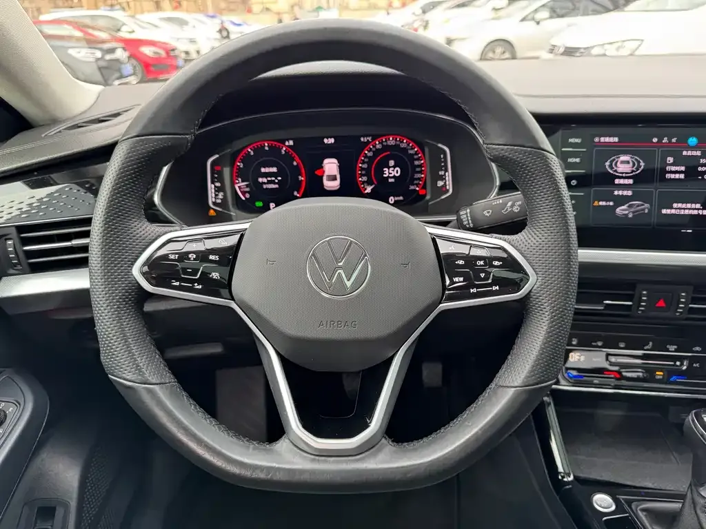 Volkswagen Passat — фото 8