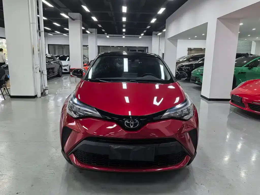 Toyota C-HR — фото 2