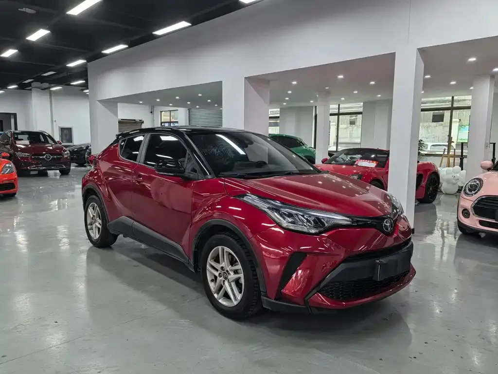 Toyota C-HR — фото 8