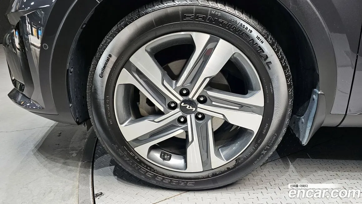Kia Sorento — фото 4