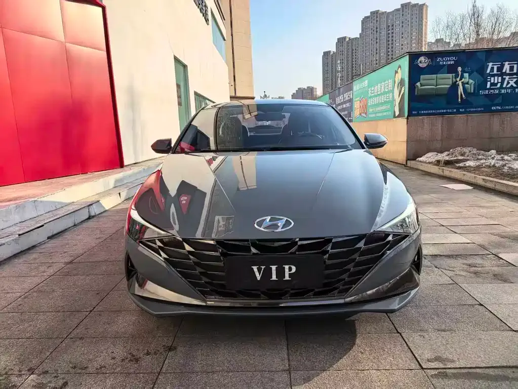 Hyundai Elantra — фото 4