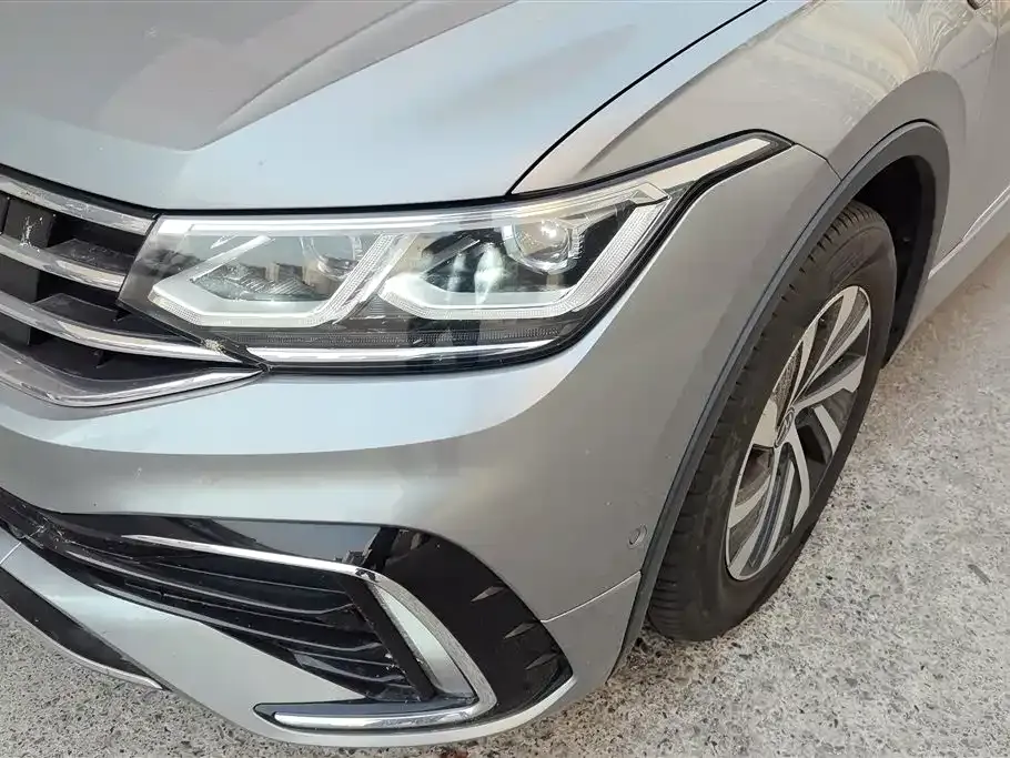Volkswagen Tiguan L New Energy — фото 4