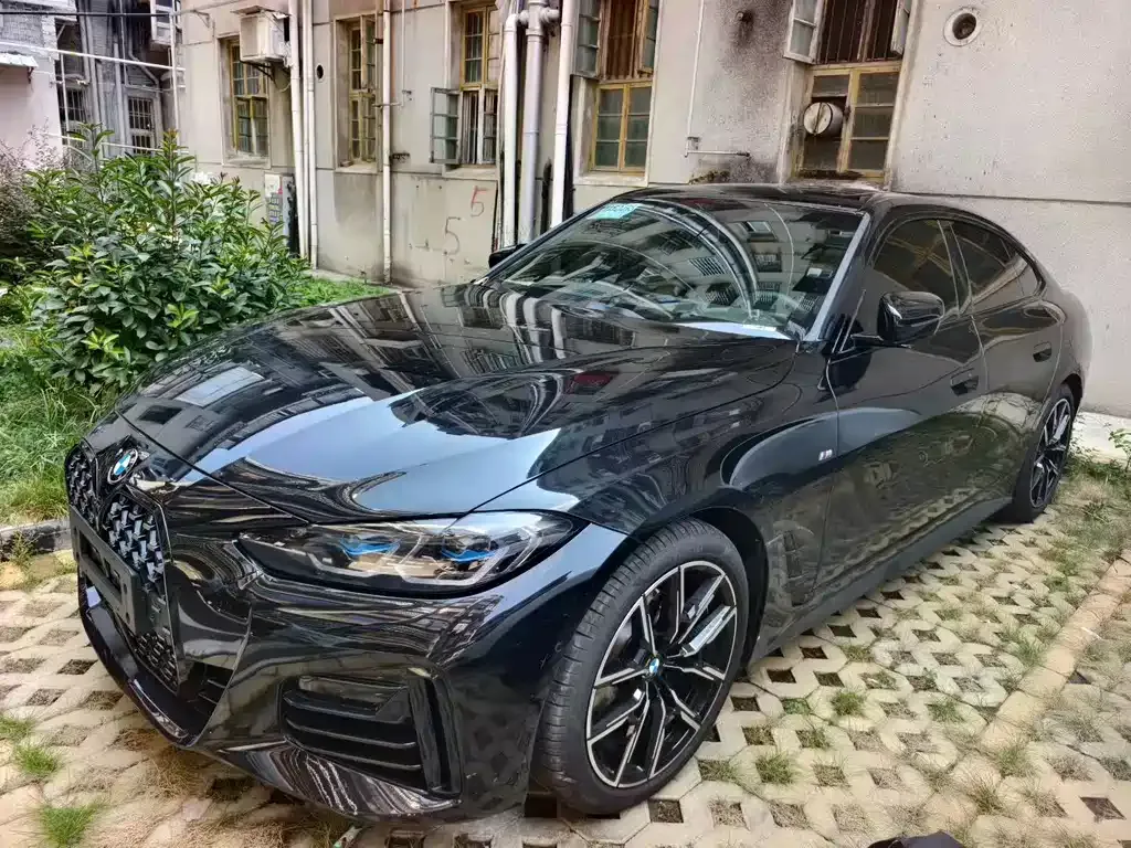 BMW 4 Series — фото 1