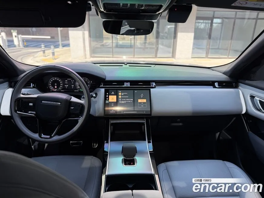 Land Rover Range Rover Velar — фото 4