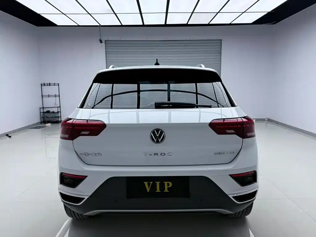 Volkswagen T-Roc — фото 3