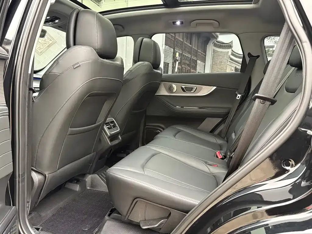 Chery Tiggo 8 PRO — фото 7