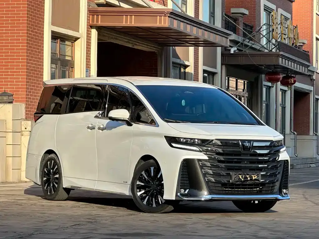 Toyota Vellfire — фото 6