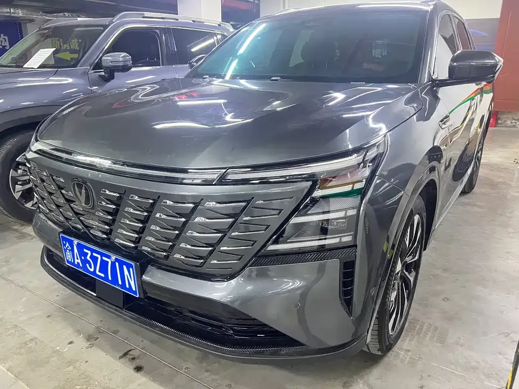 Changan CS75PLUS — фото 1