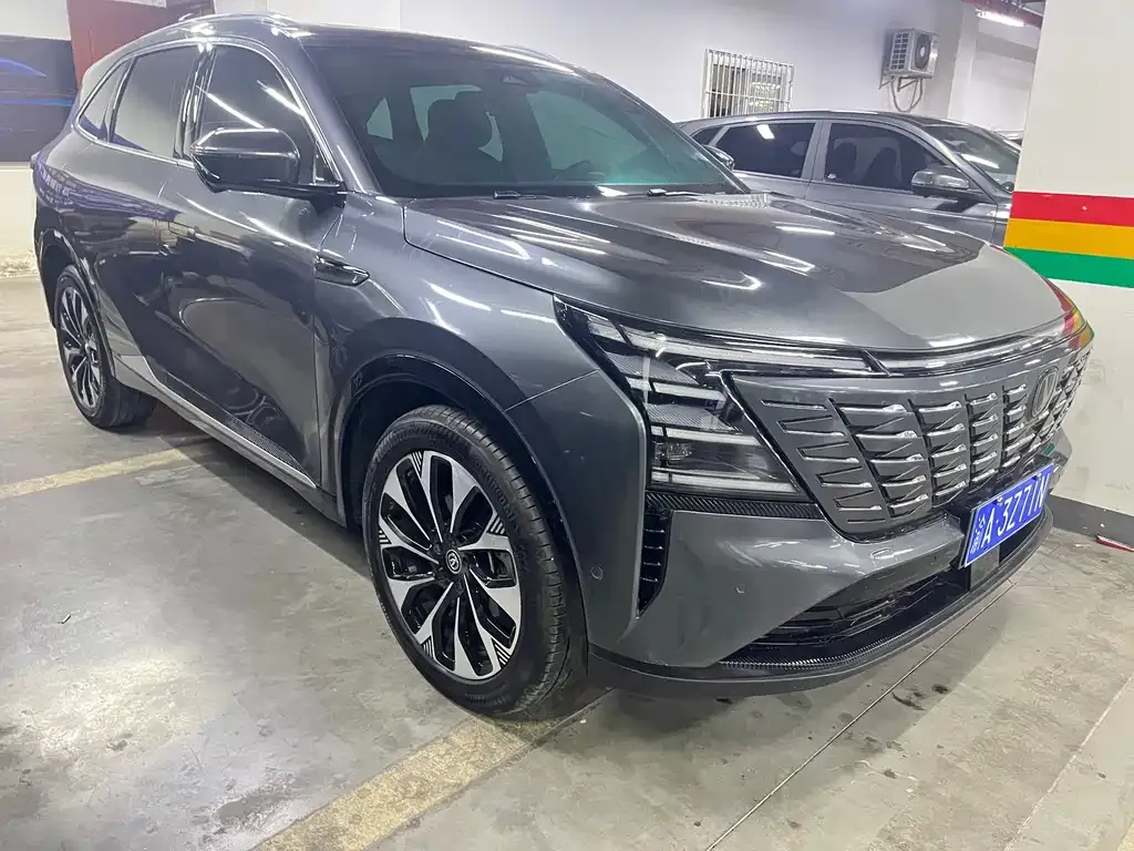Changan CS75PLUS — фото 9