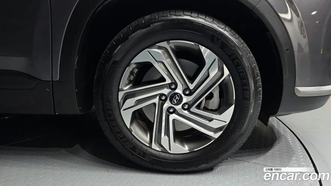 Hyundai Santafe — фото 9