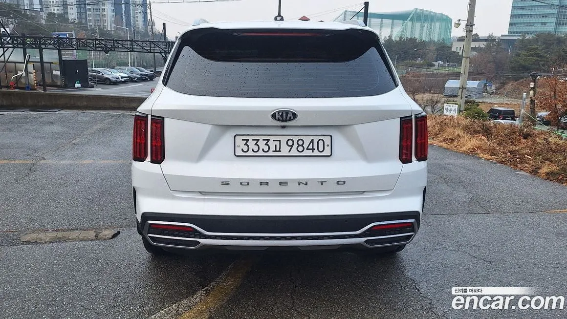 Kia Sorento — фото 10