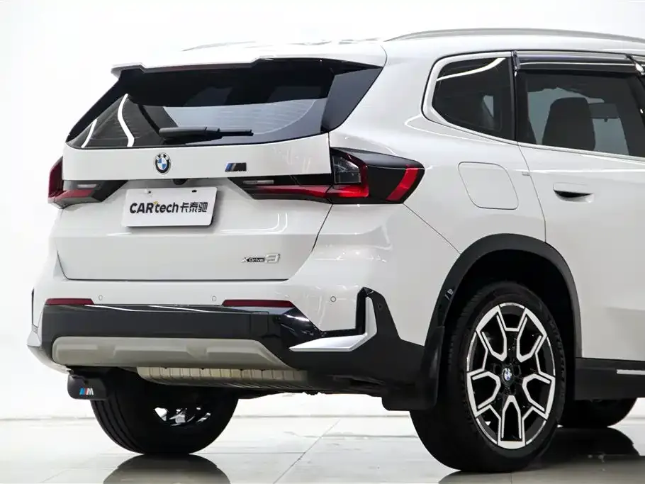 BMW X1 — фото 9