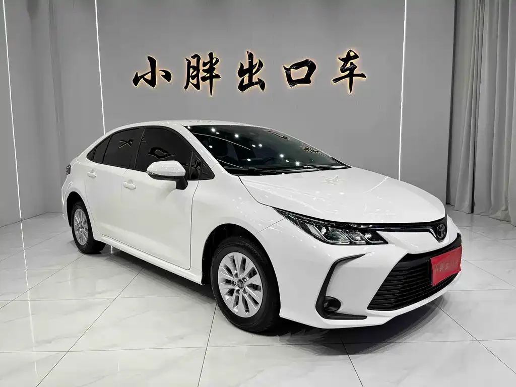 Toyota Corolla — фото 4